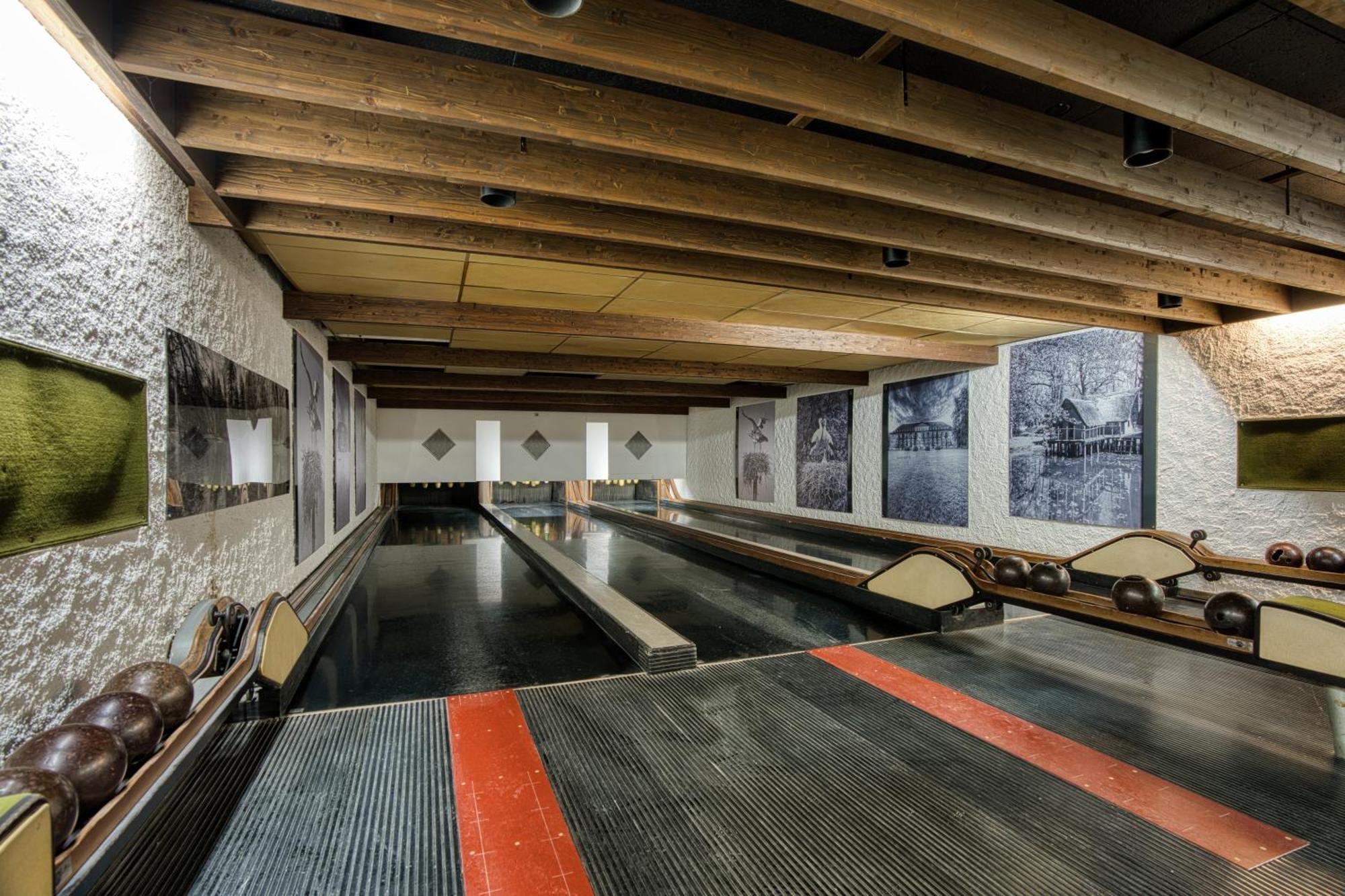 Hotel B-smart Schoenenwerd 4*