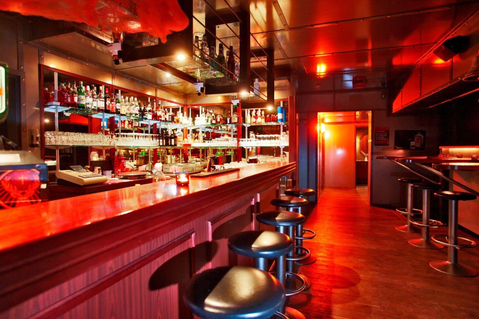 Hotel B-smart Schoenenwerd